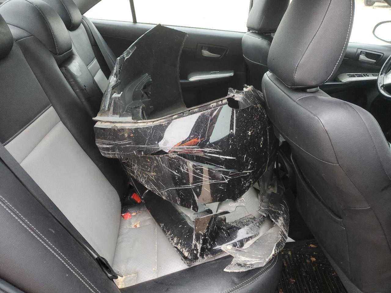 2013 Toyota Camry - Image 10