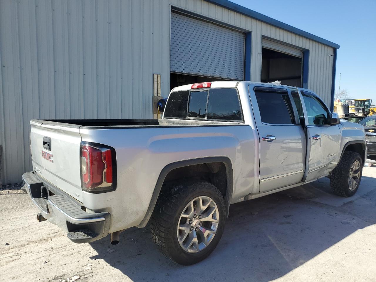2016 GMC Sierra - Image 3