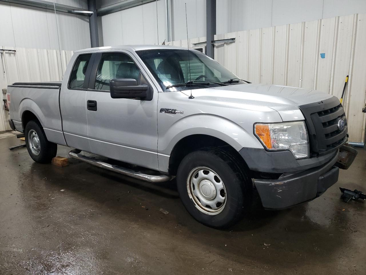 2010 Ford F-150 - Image 4