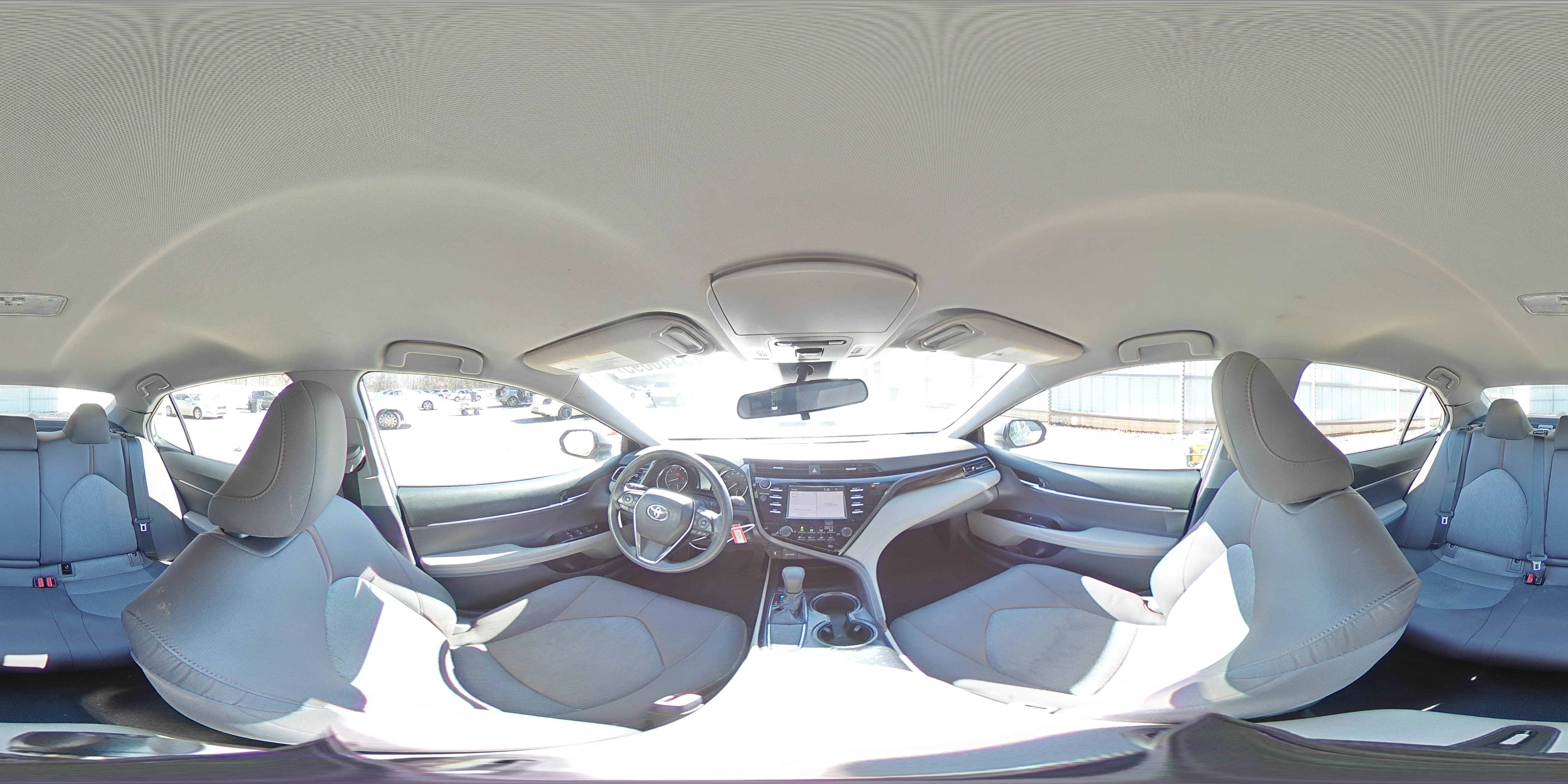 2019 Toyota Camry - Image 15