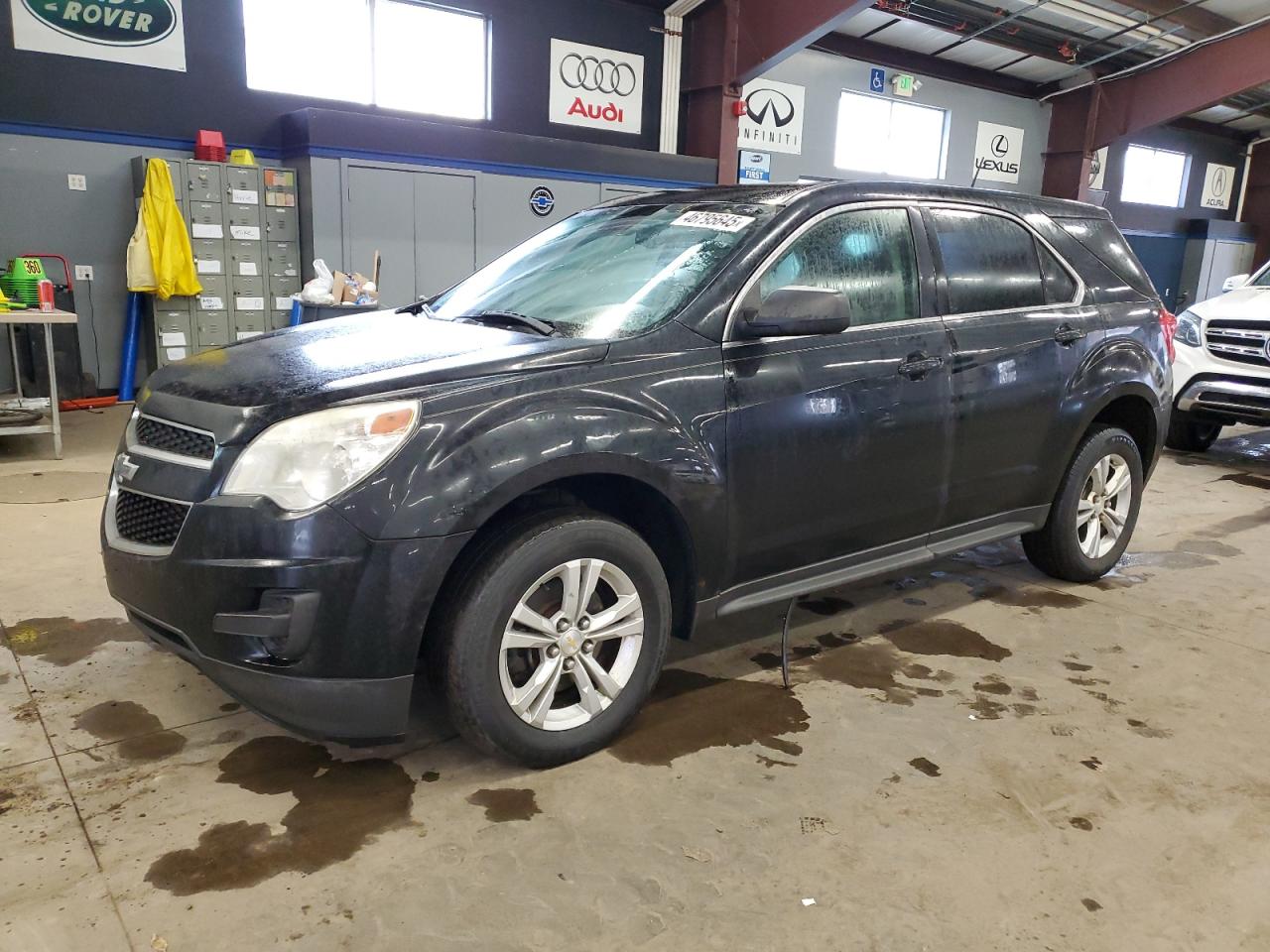 2013 Chevrolet Equinox Ls for Sale in East Granby, CT - Minor Dent/Scratches