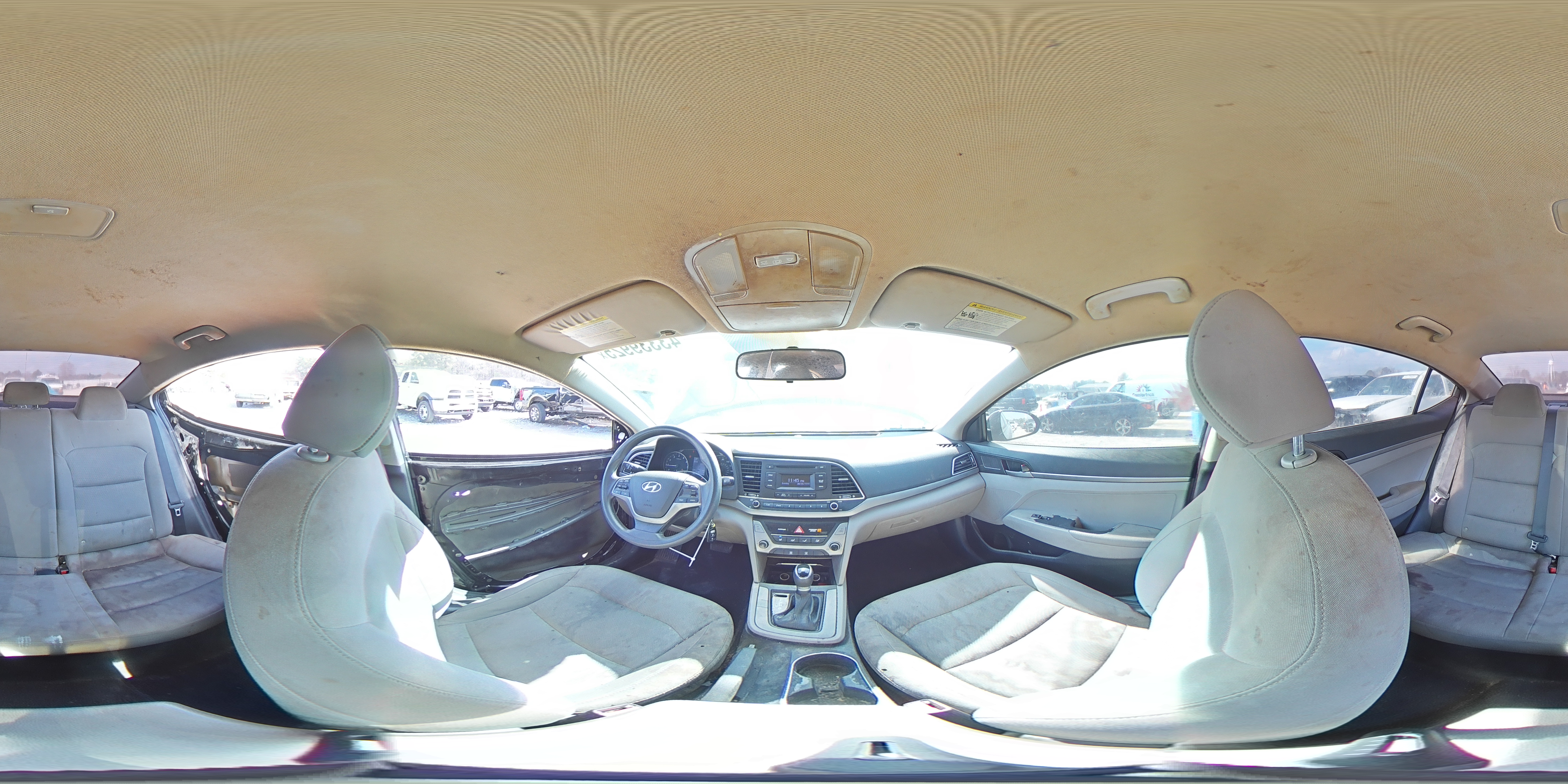 2018 Hyundai Elantra - Image 13