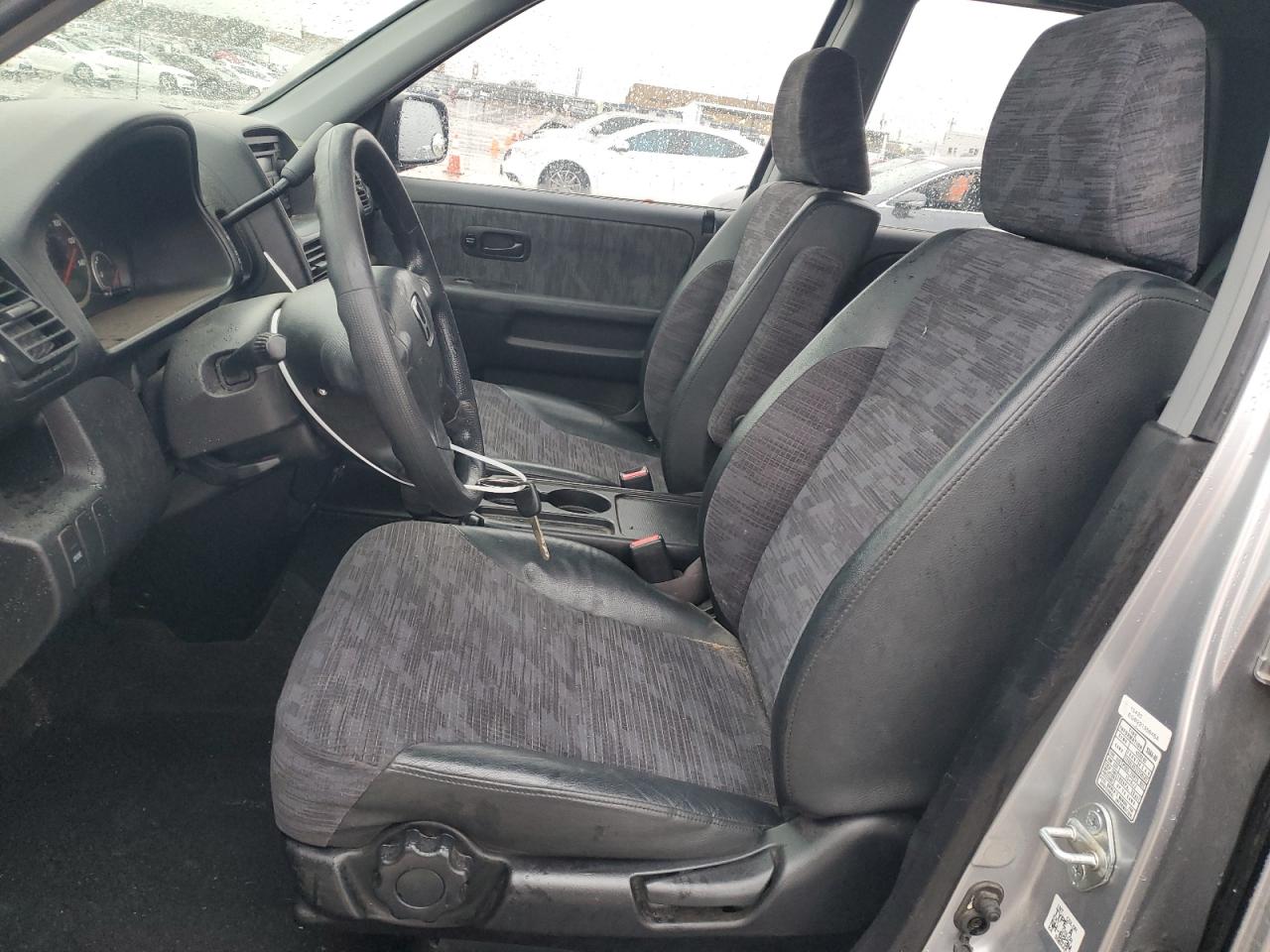 2004 Honda CR-V - Image 7