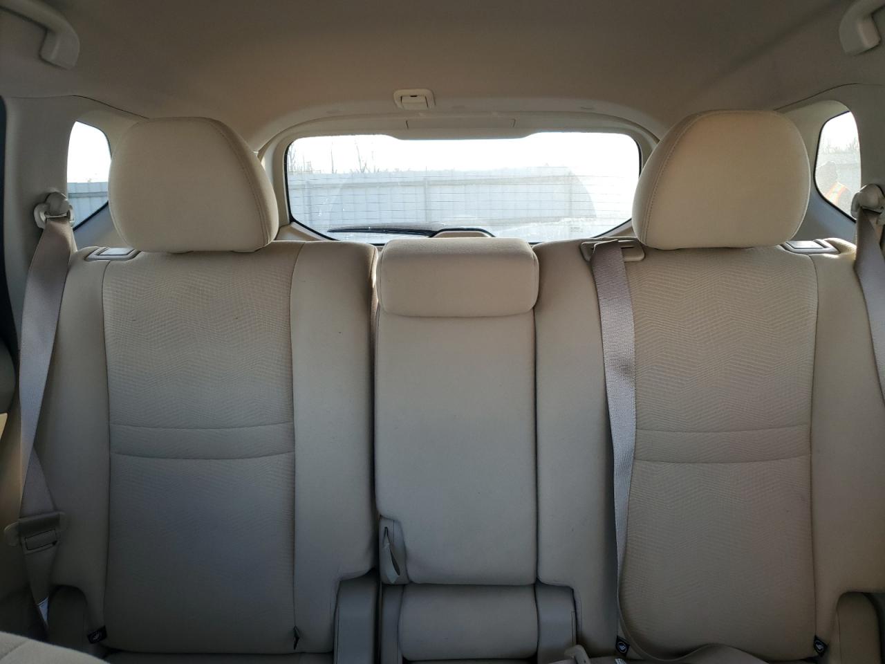 KNMAT2MV9GP732948 NISSAN ROGUE 2016