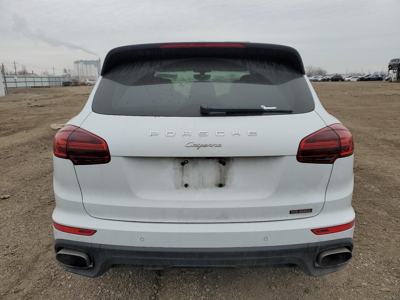 2017 Porsche Cayenne - Image 6