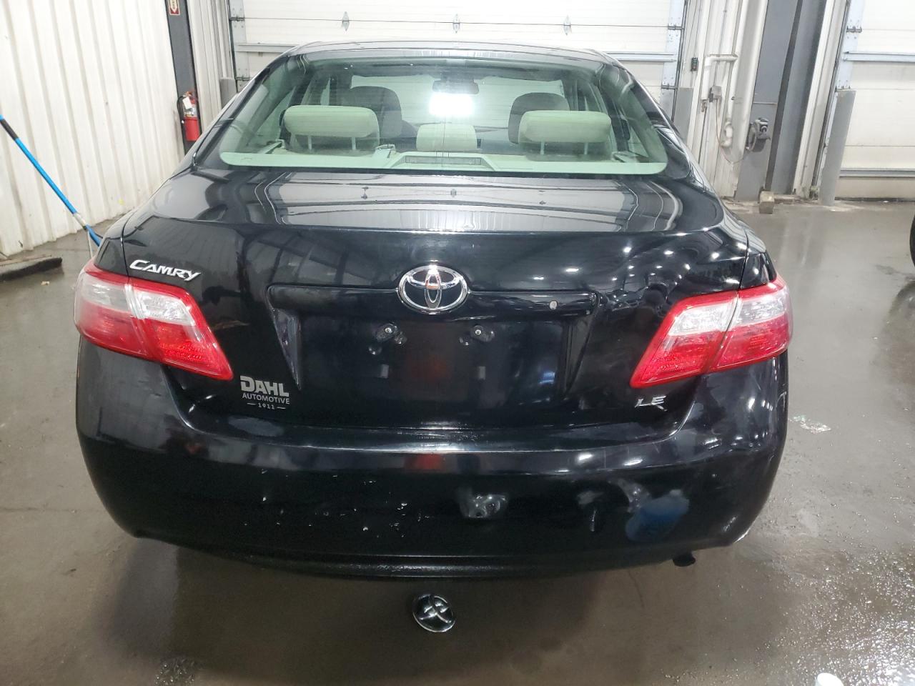 2009 Toyota Camry - Image 6