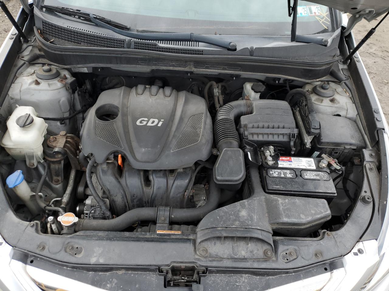 2012 Hyundai Sonata - Image 11