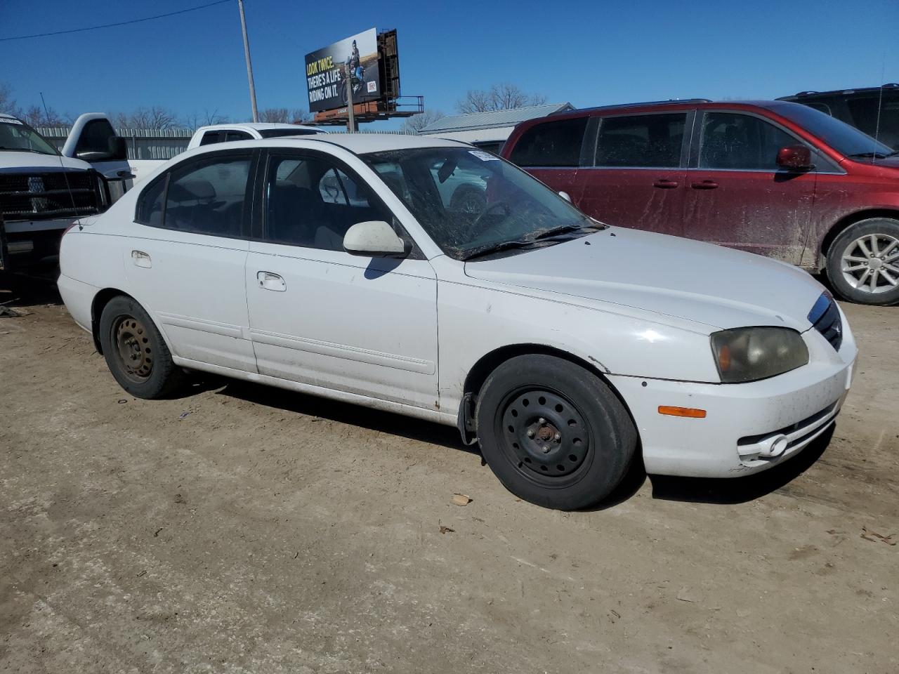 2005 Hyundai Elantra - Image 4