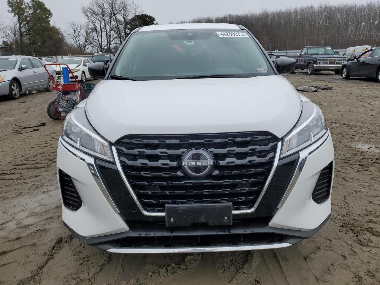 2022 Nissan Kicks - Image 5
