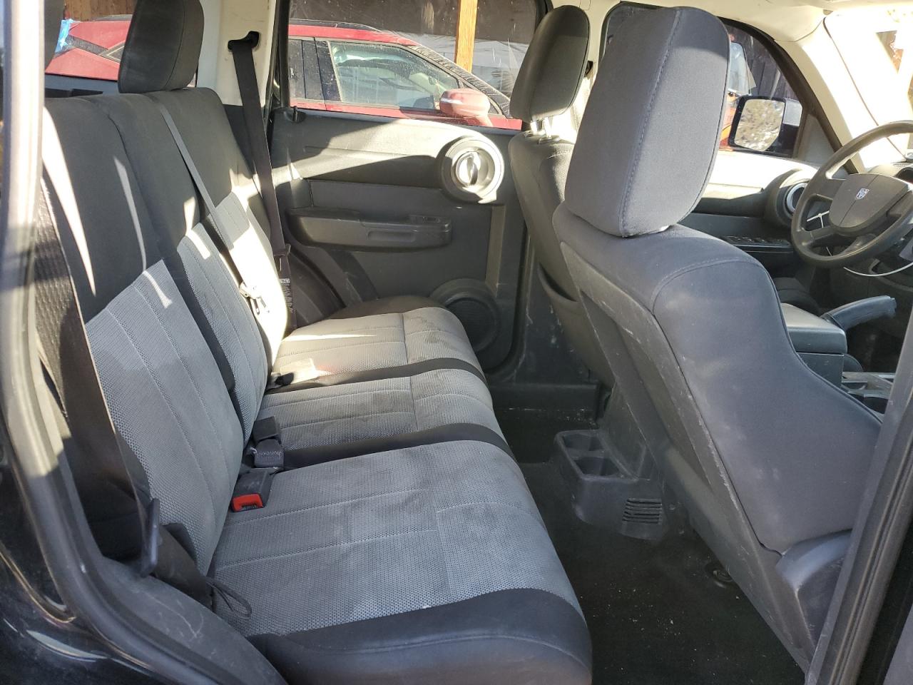 2007 Dodge Nitro - Image 10