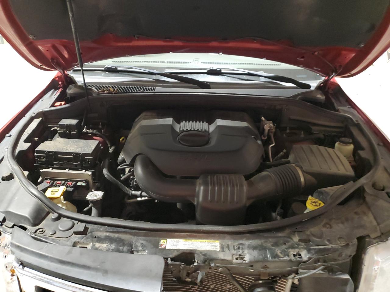 2011 Jeep Grand Cherokee - Image 12