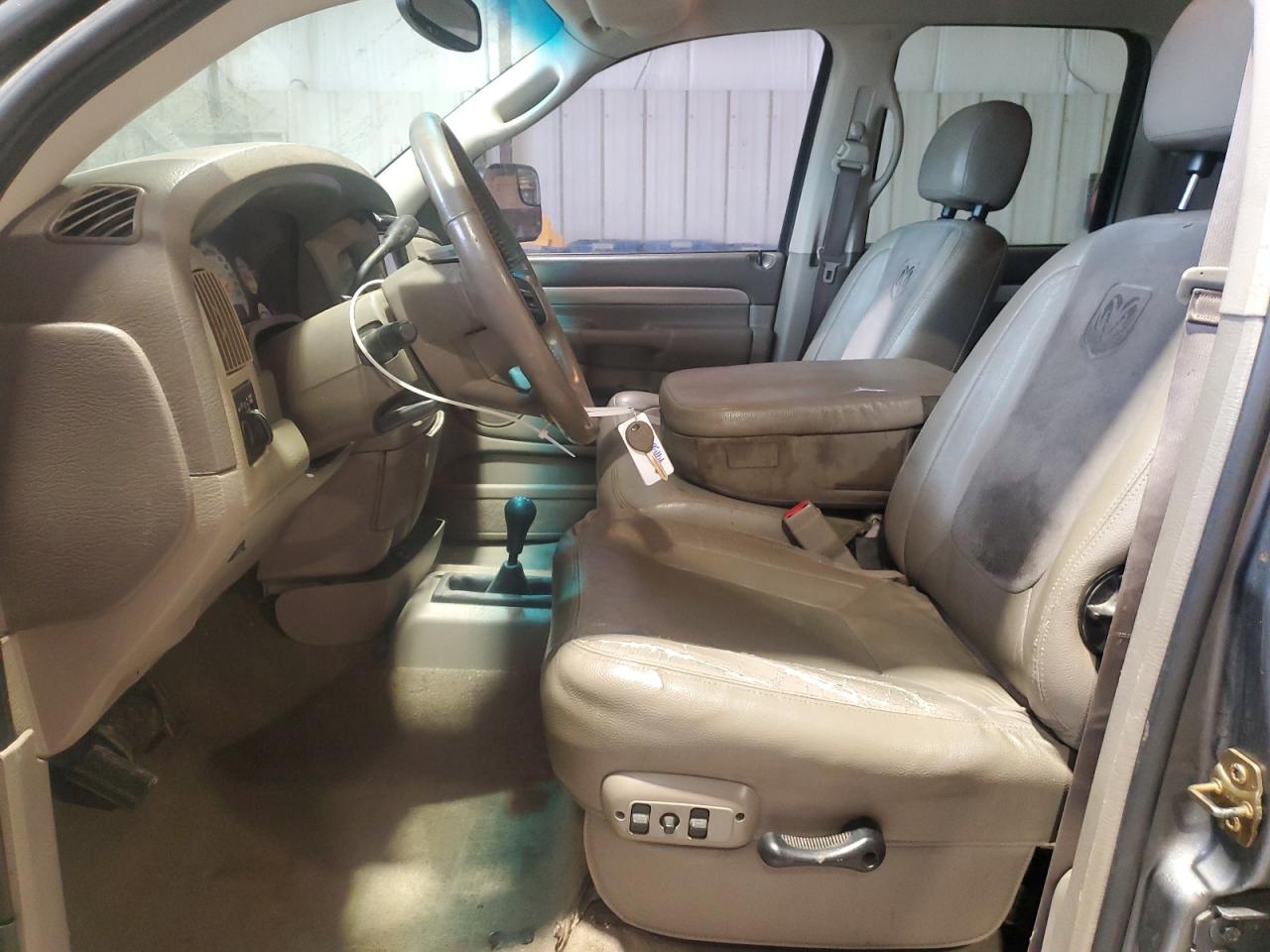2005 Dodge RAM - Image 7