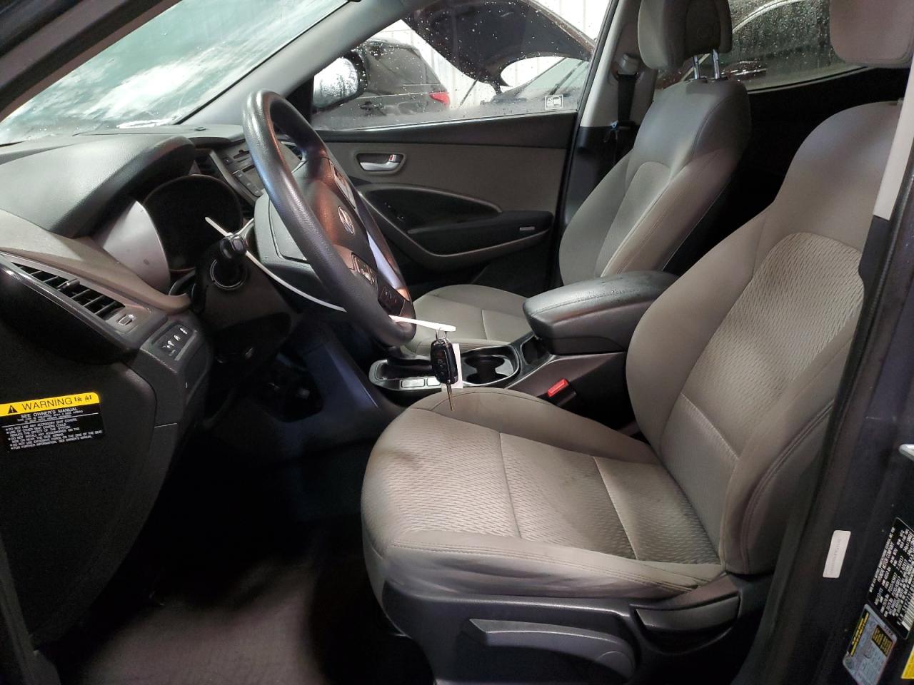 2016 Hyundai Santa Fe - Image 7