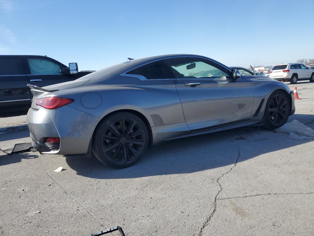 2018 Infiniti Q60 - Image 3
