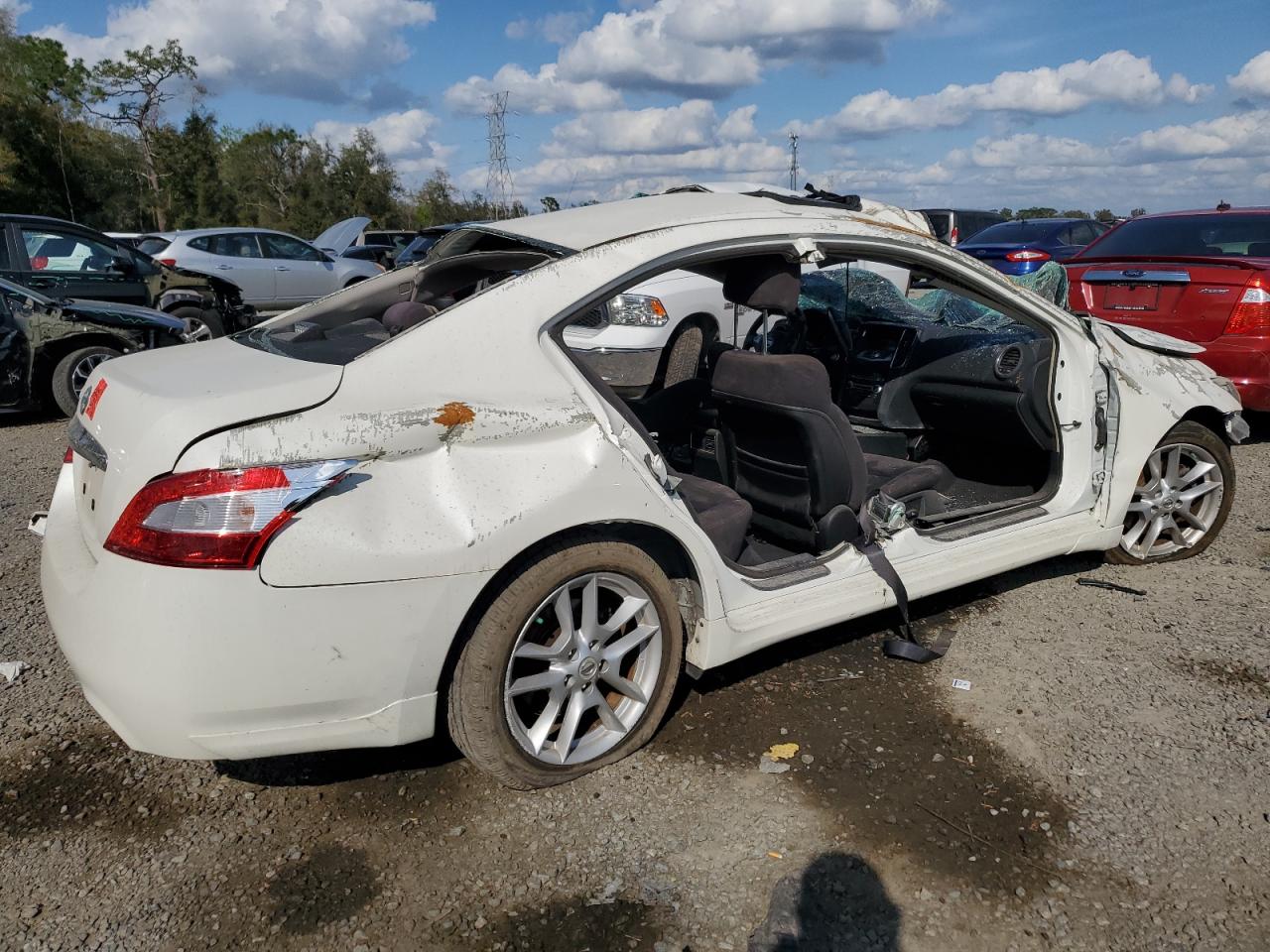 2009 Nissan Maxima - Image 3