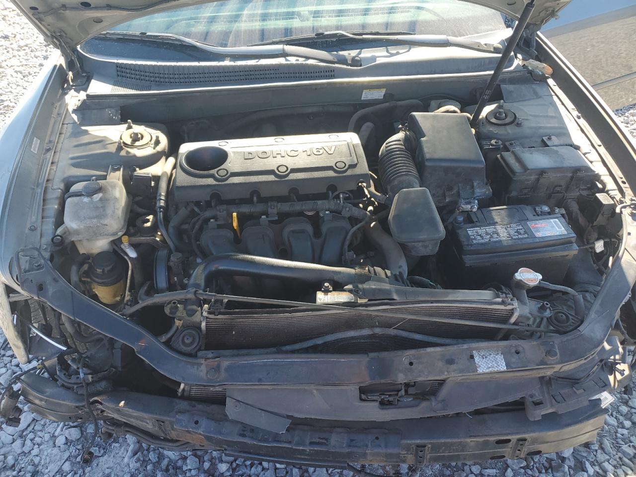 2009 Hyundai Sonata - Image 13