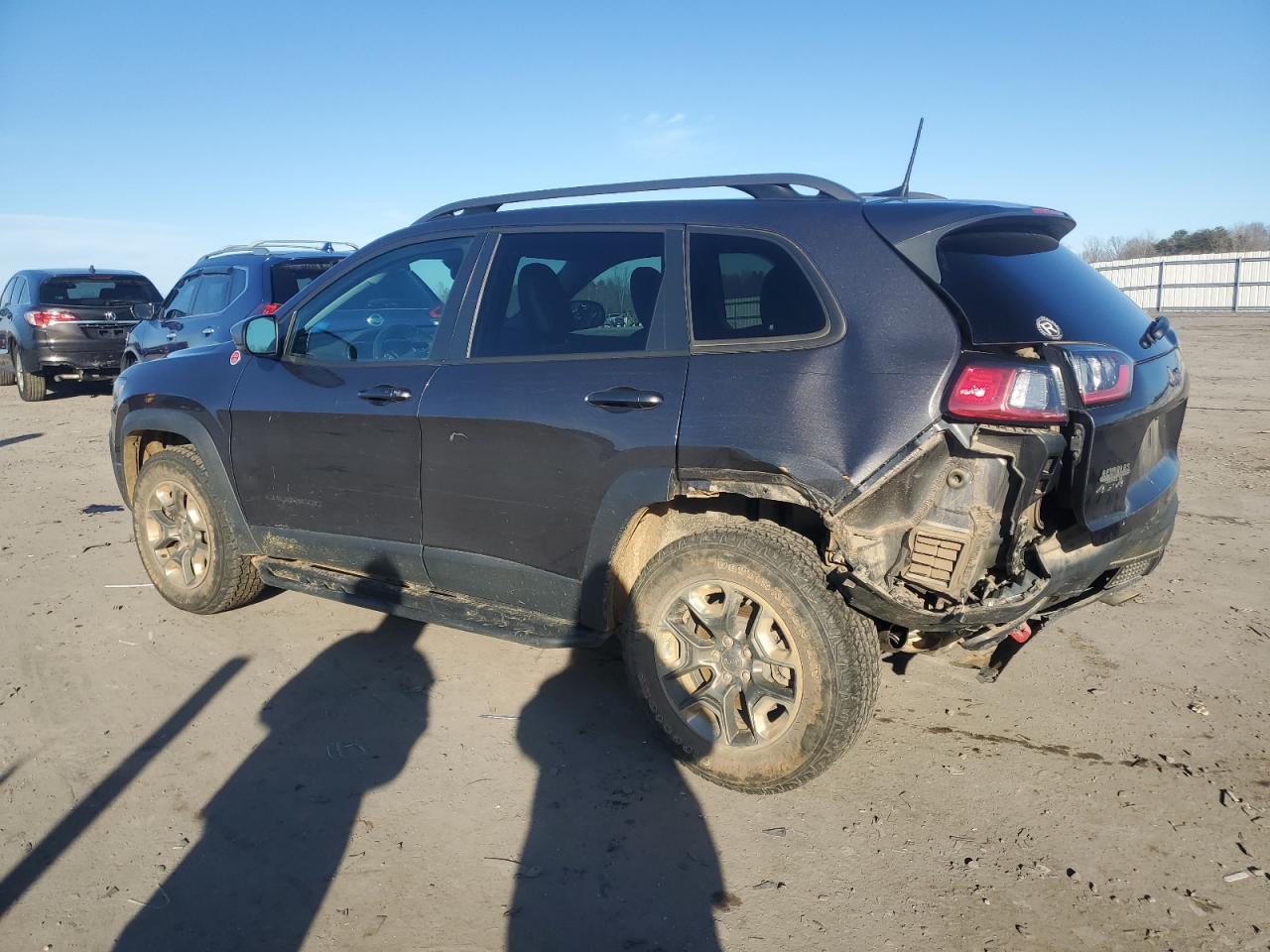 2020 Jeep Cherokee - Image 2