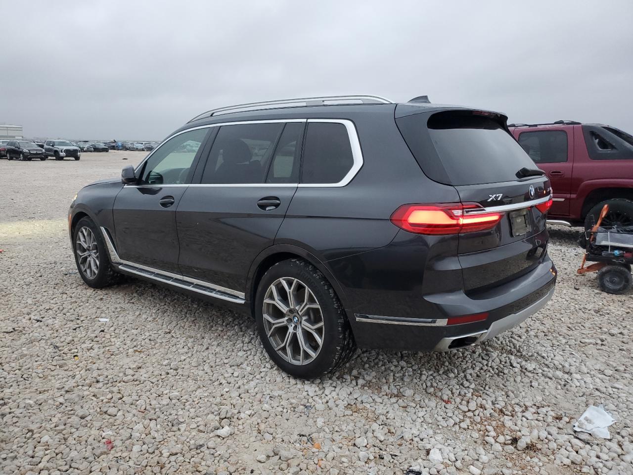 2019 BMW X7 - Image 2