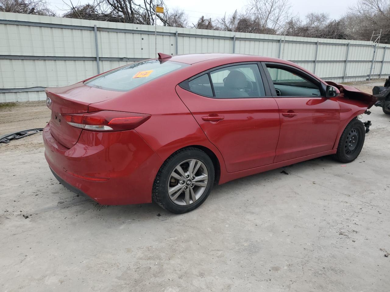 2018 Hyundai Elantra - Image 3