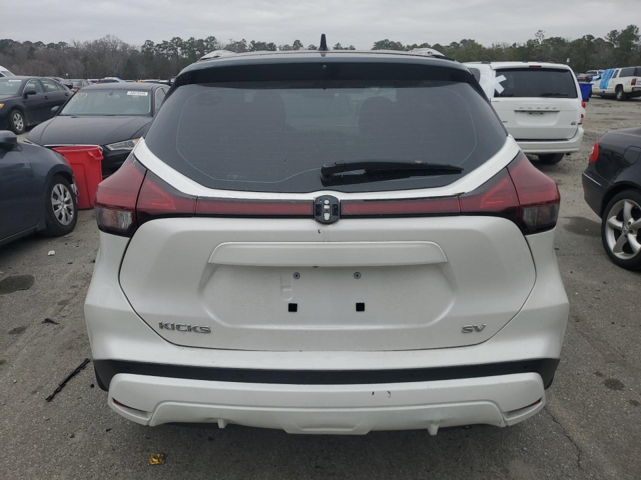 2021 Nissan Kicks - Image 6