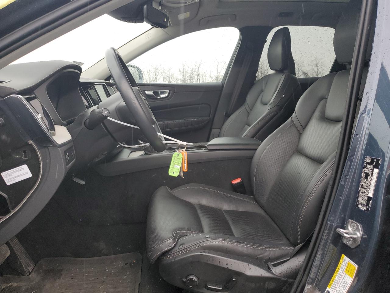 2021 Volvo XC60 - Image 7