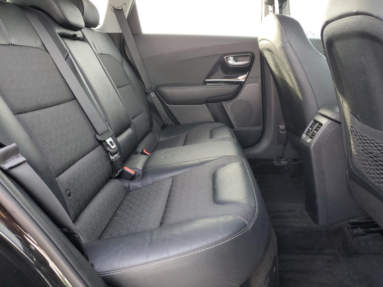 2017 Kia Niro - Image 11