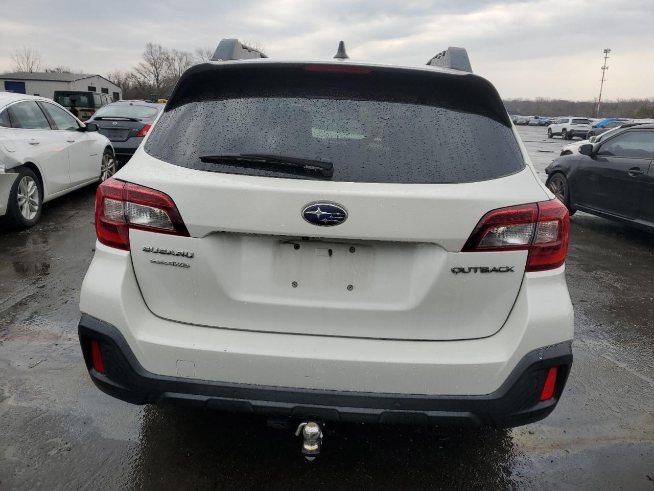 2018 Subaru Outback - Image 6