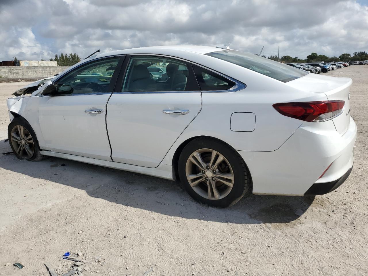 2019 Hyundai Sonata - Image 2