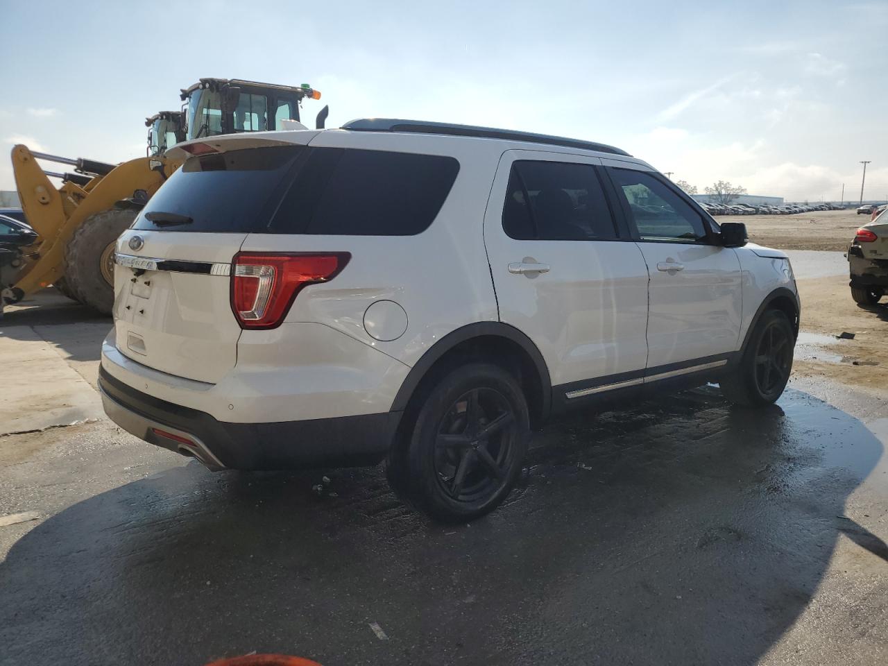 2017 Ford Explorer - Image 3