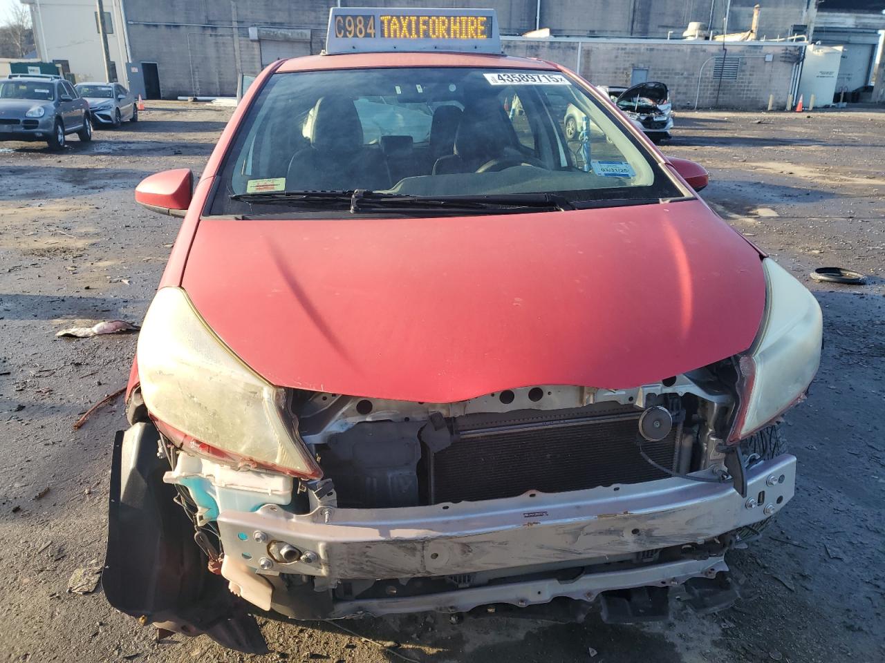 2012 Toyota Yaris - Image 5