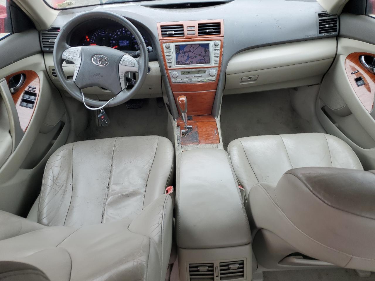 2010 Toyota Camry - Image 8