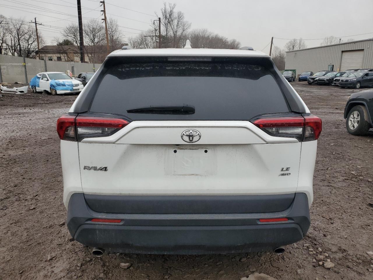2020 Toyota RAV 4 - Image 6