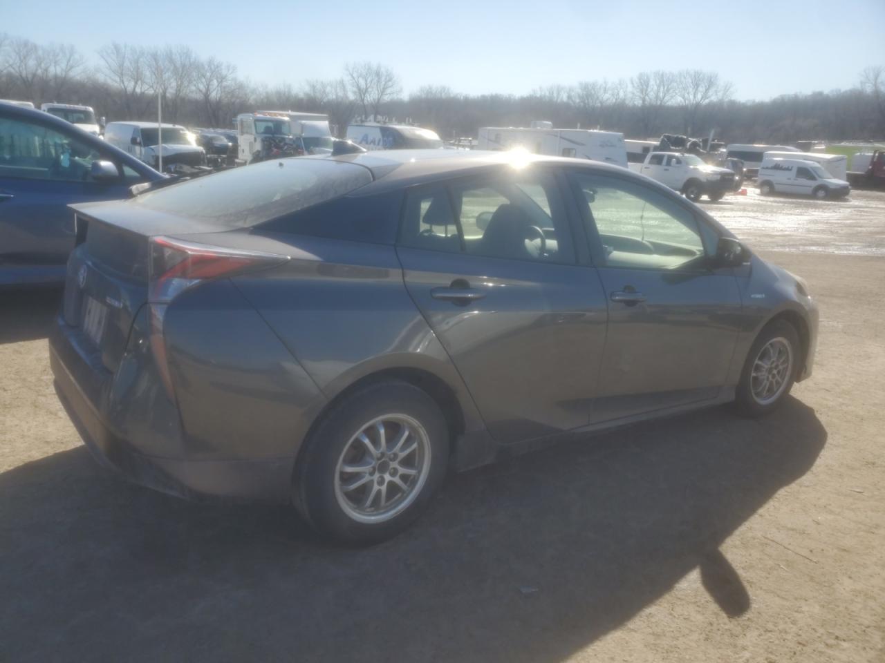 2016 Toyota Prius - Image 3