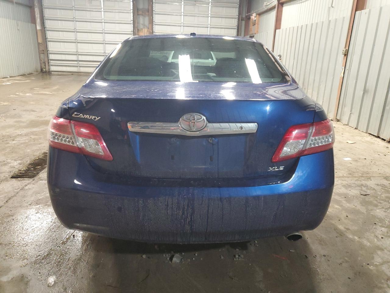 2011 Toyota Camry - Image 6