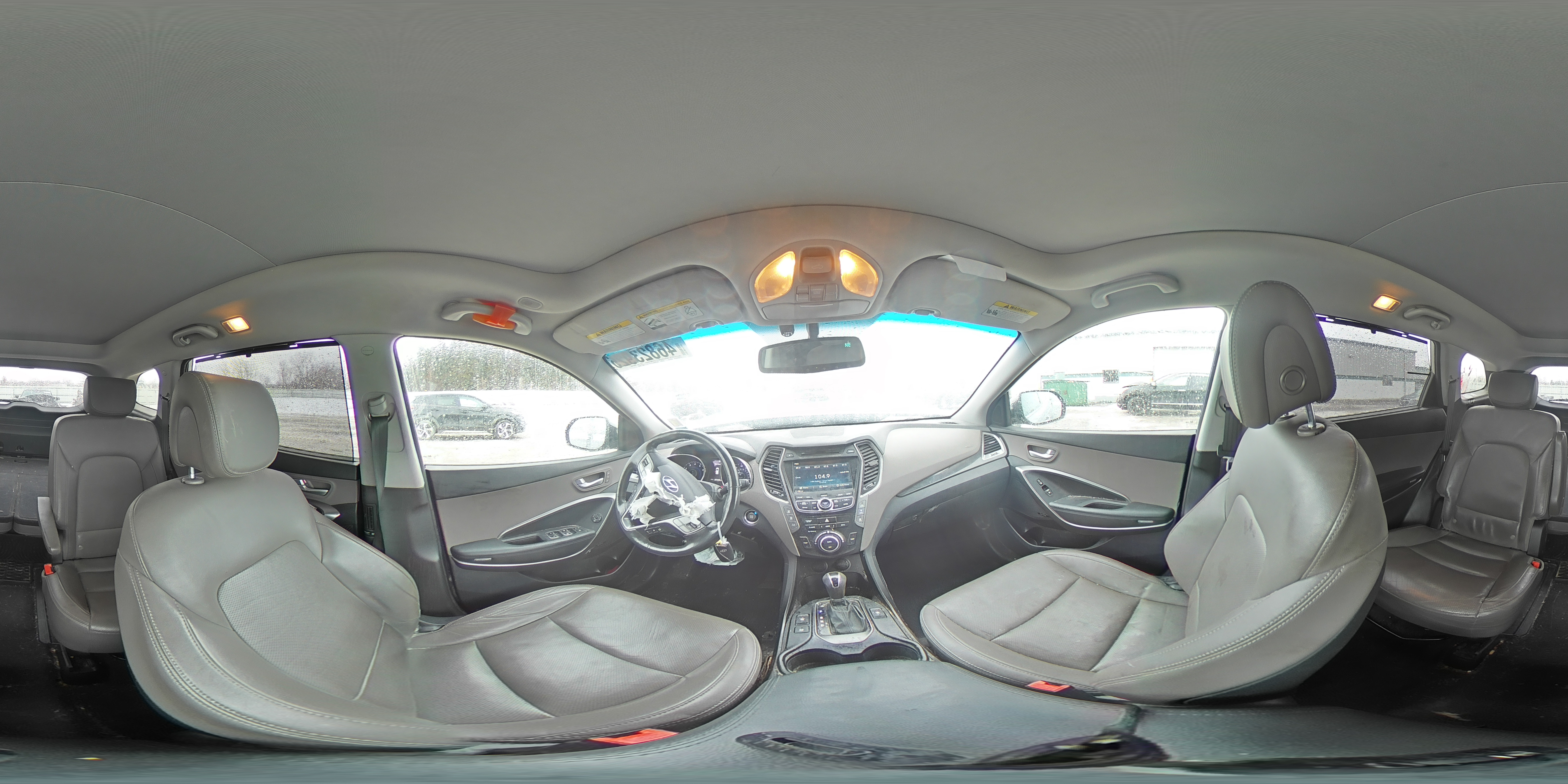2015 Hyundai Santa Fe - Image 14