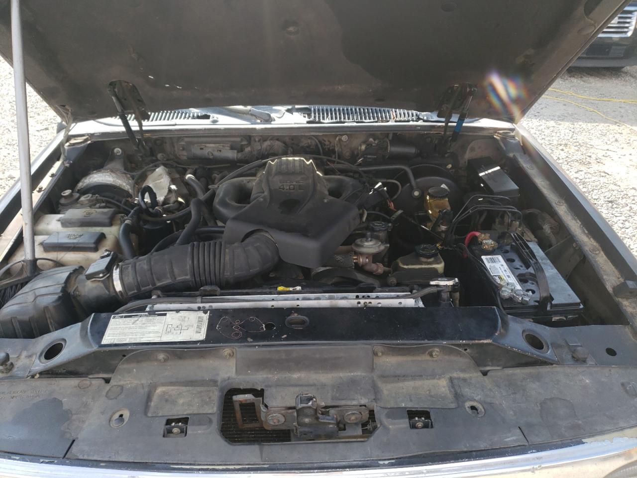 1999 Ford Explorer - Image 12