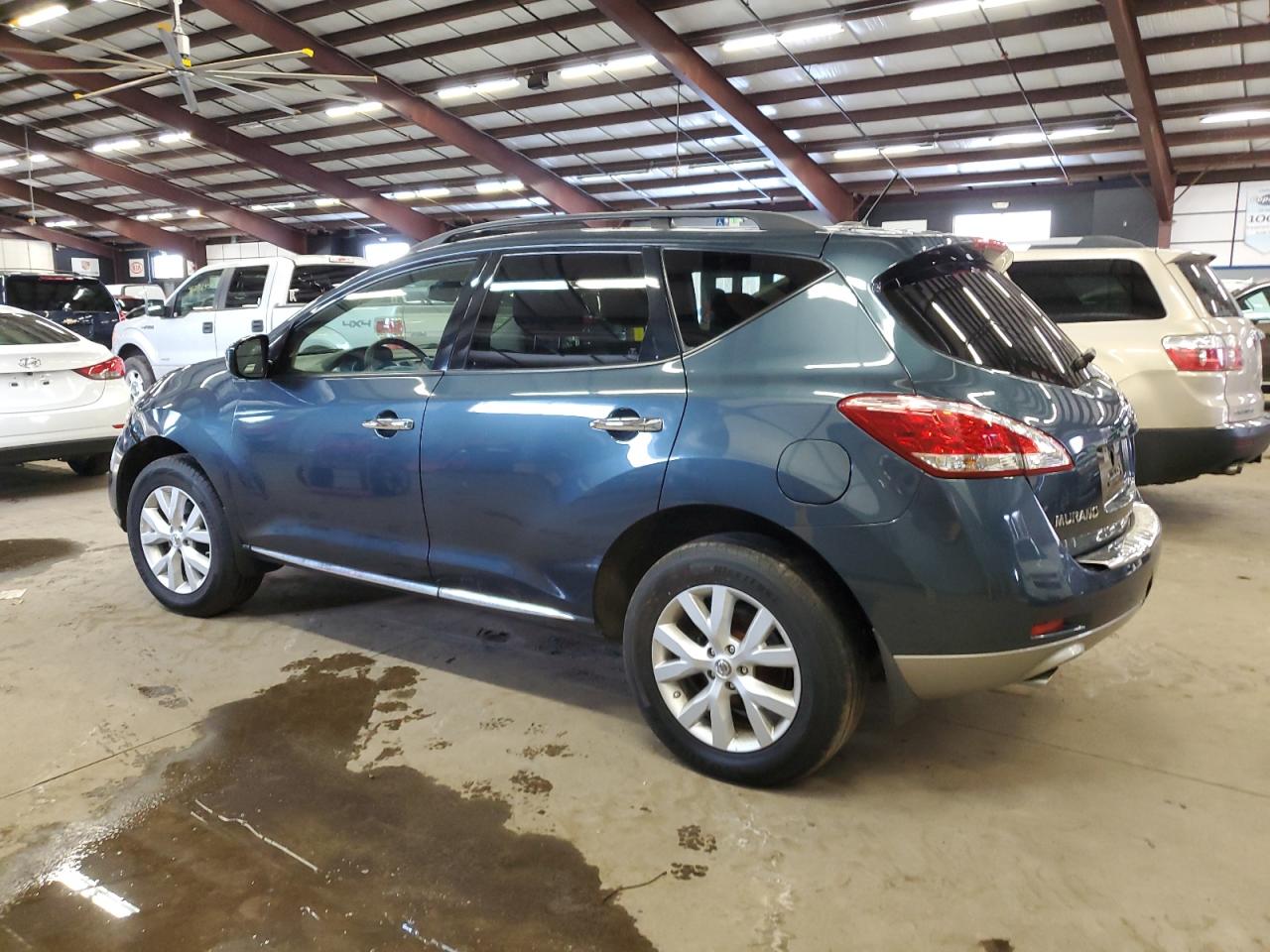 2014 Nissan Murano - Image 2