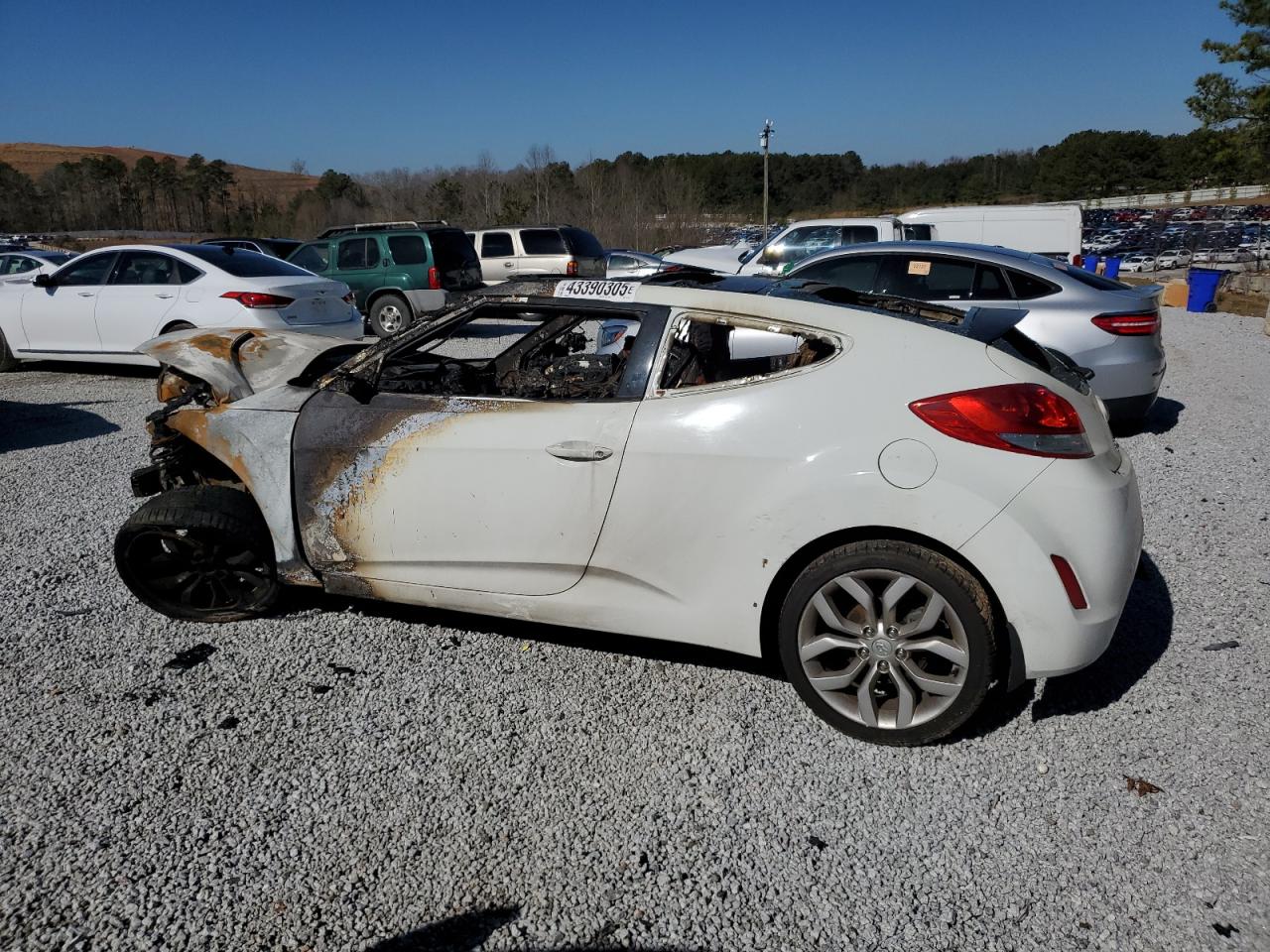 2013 Hyundai Veloster - Image 2