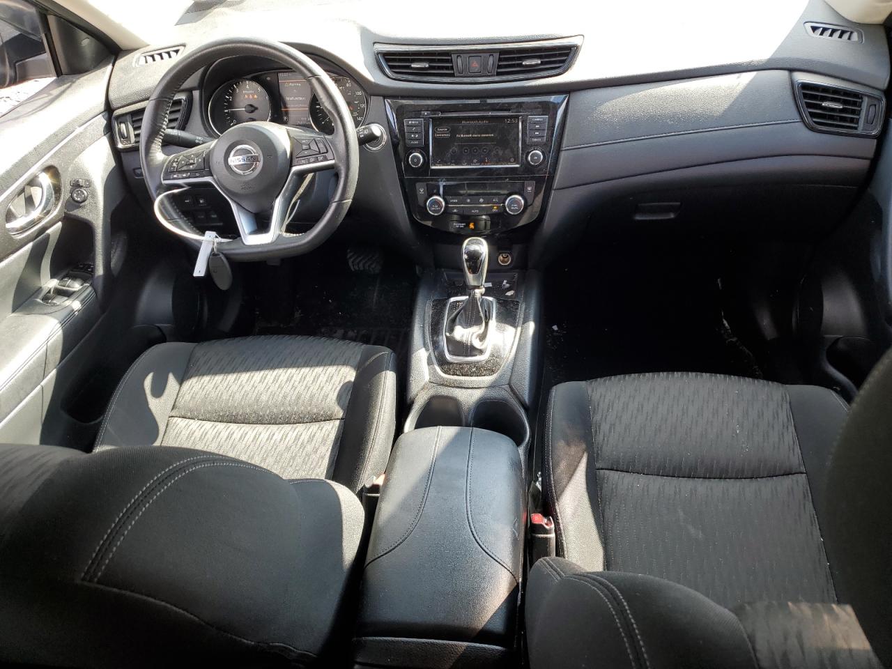 KNMAT2MV0JP620028 NISSAN ROGUE 2018