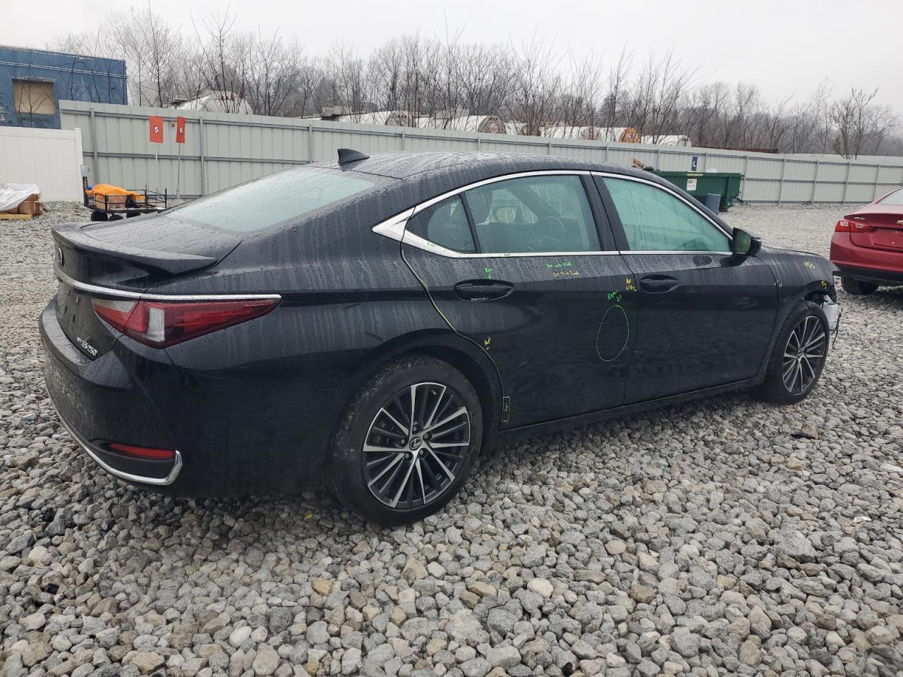 2024 Lexus ES - Image 3