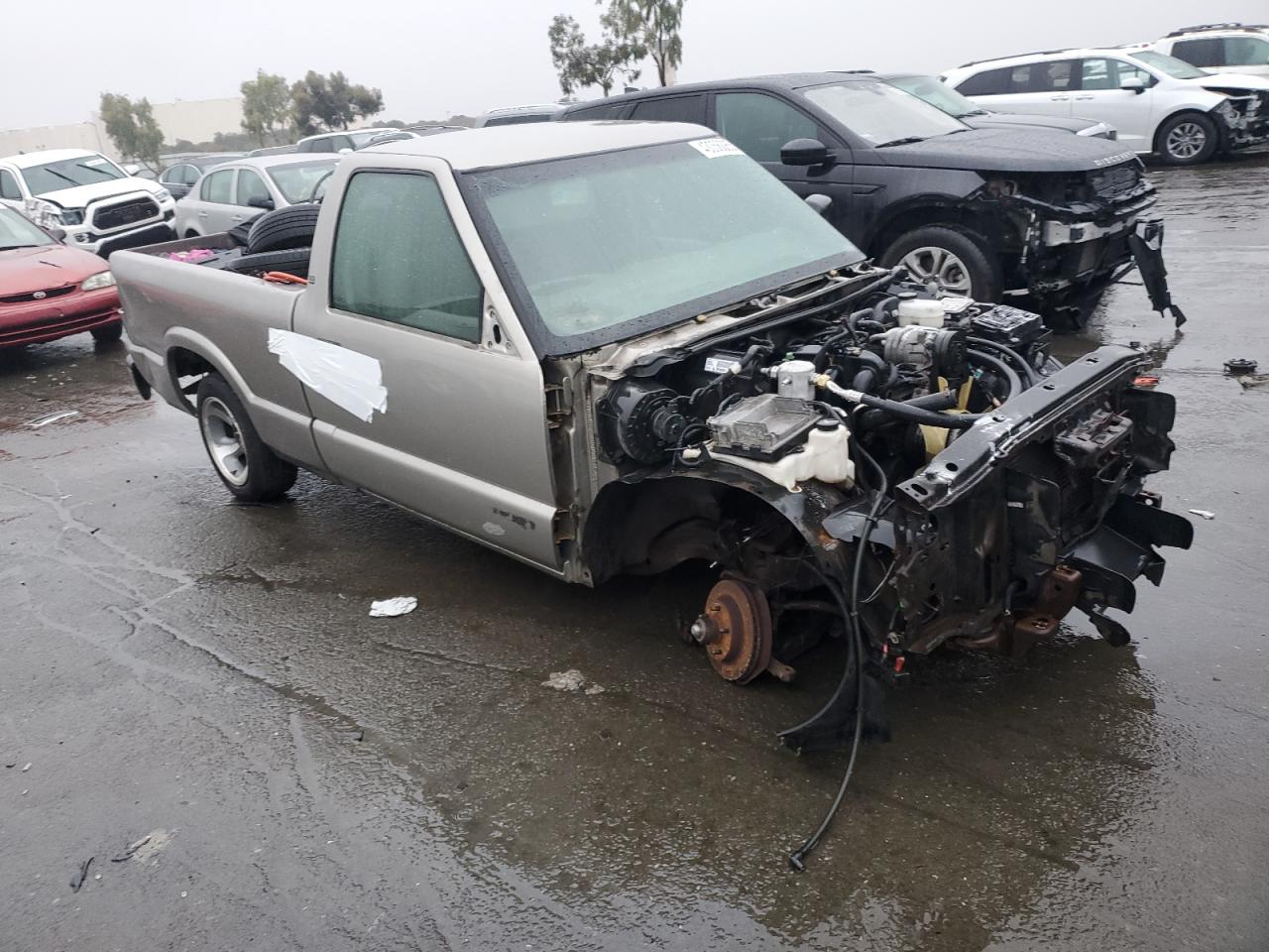 2003 Chevrolet S-10 Pickup - Image 4