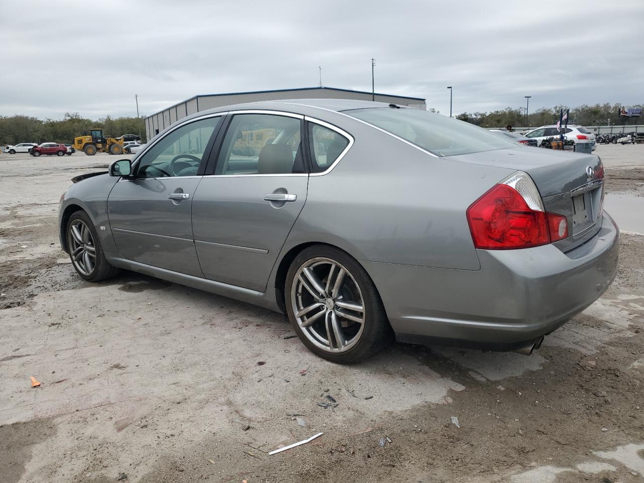 2007 Infiniti M - Image 2