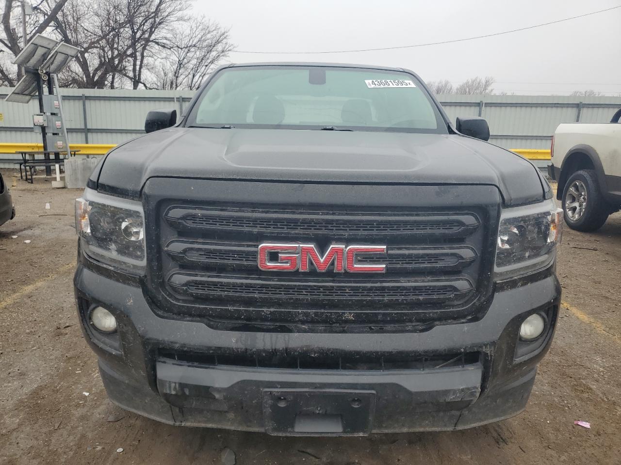 2017 GMC Canyon - Image 5