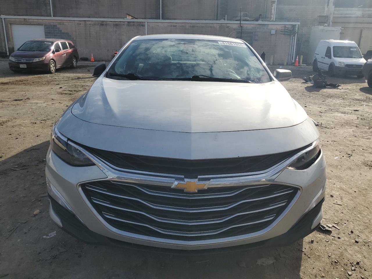 2022 Chevrolet Malibu - Image 5