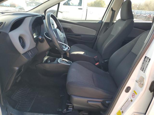 Hatchbacks TOYOTA YARIS 2015 Biały