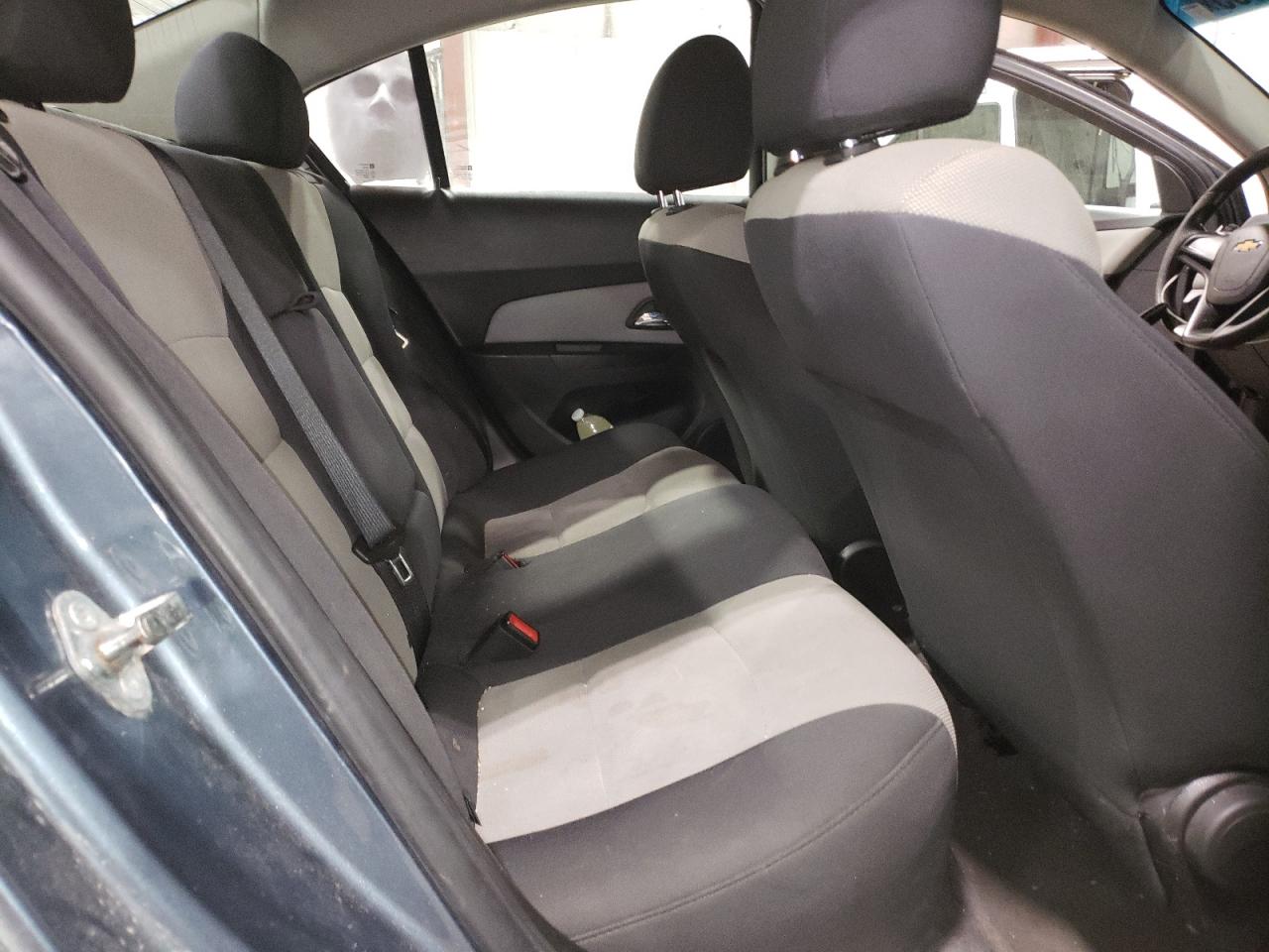 2012 Chevrolet Cruze - Image 10