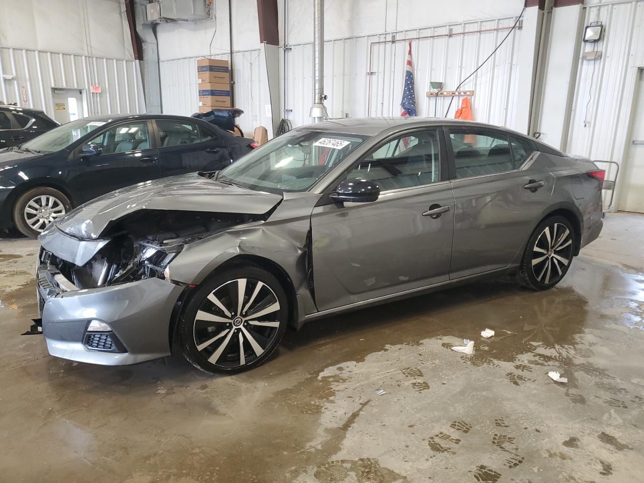 2022 Nissan Altima - Image 1