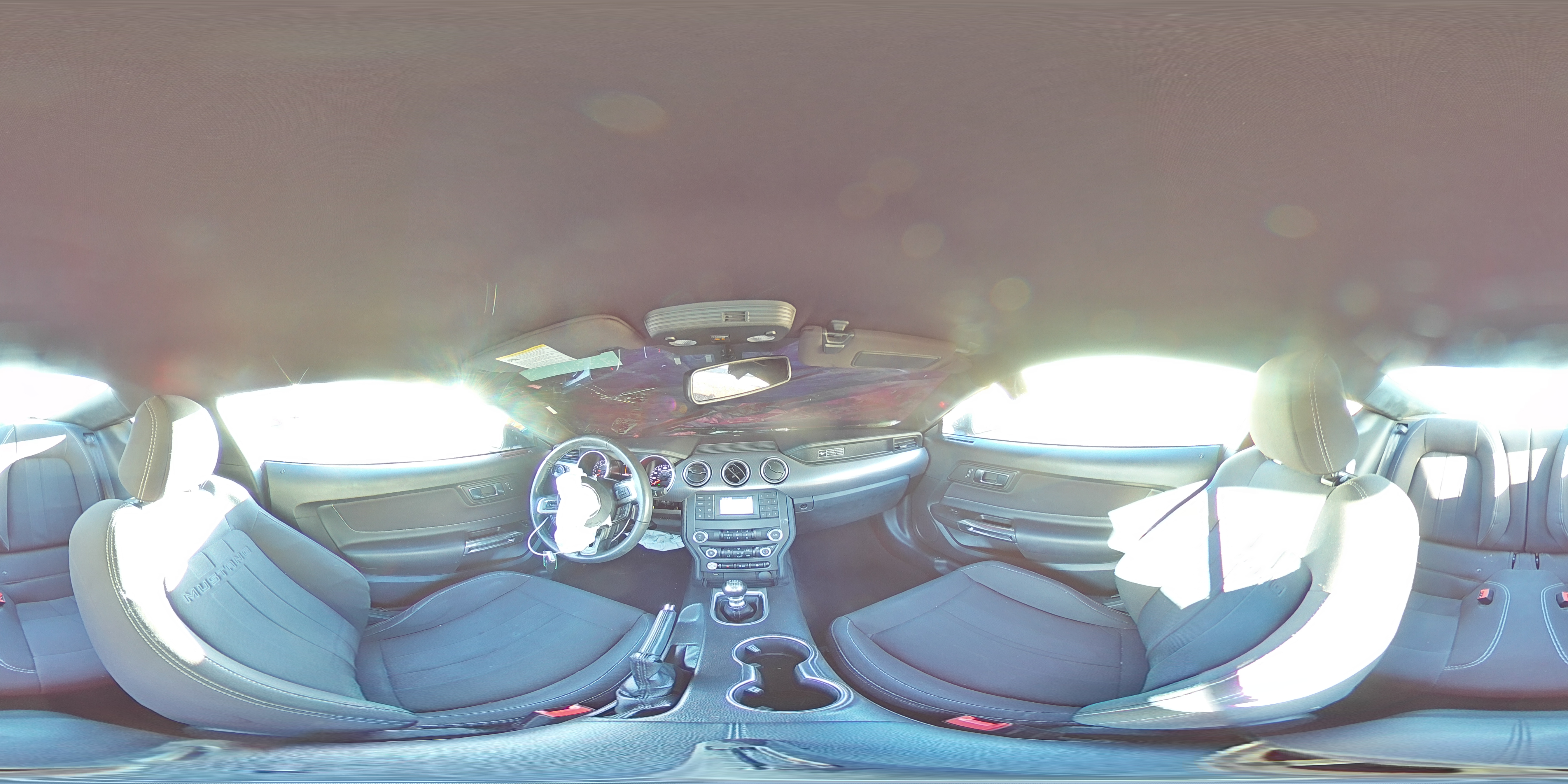 2020 Ford Mustang - Image 12
