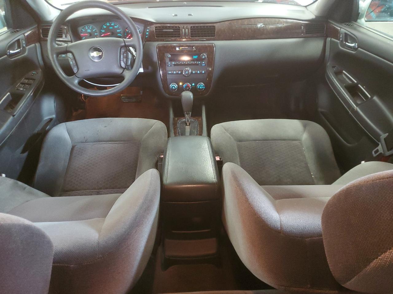 2015 Chevrolet Impala - Image 8