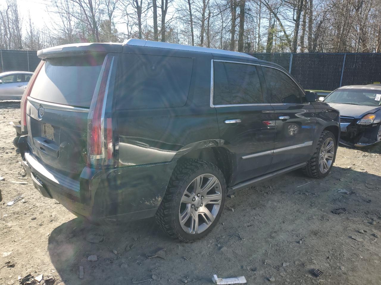 2015 Cadillac Escalade - Image 3